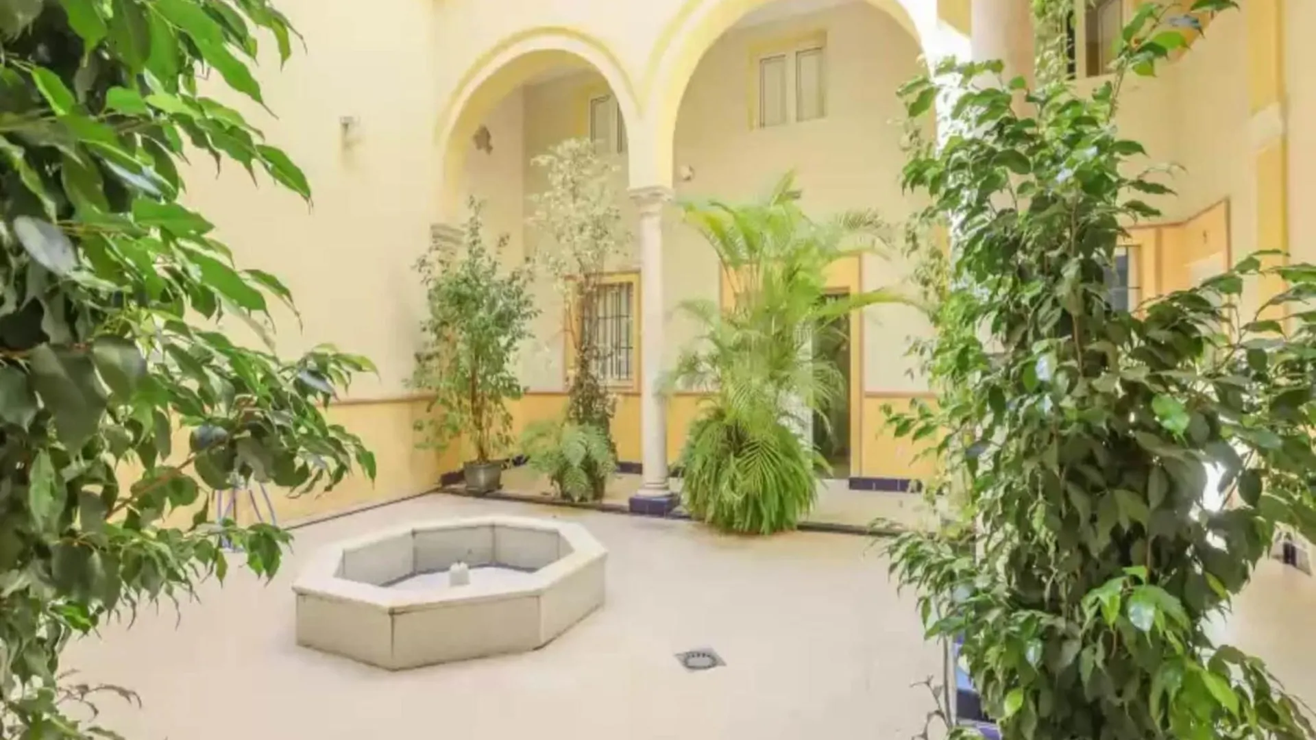 Villa Claudia-Apartment In Sevilla Free Wifi 0*, Seville