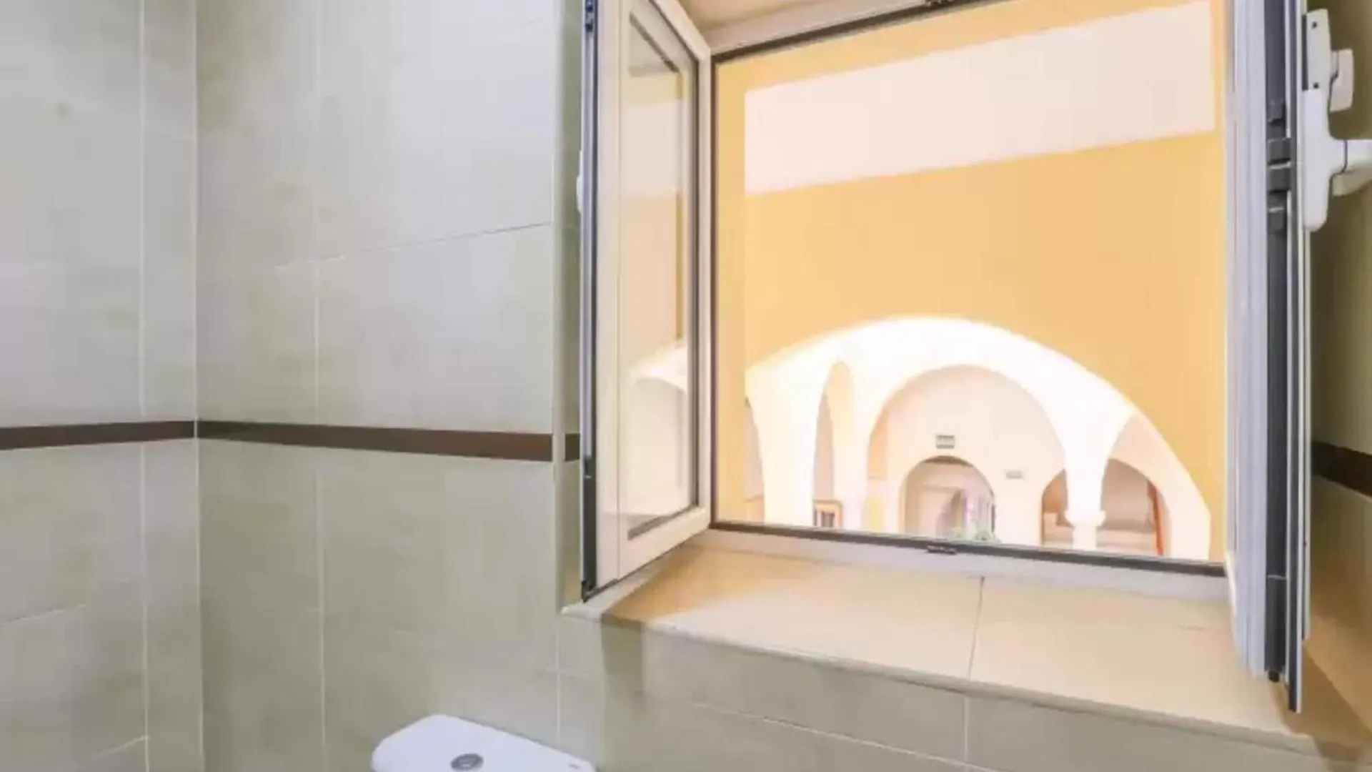 Villa Claudia-Apartment In Sevilla Free Wifi 0*, Seville Spain