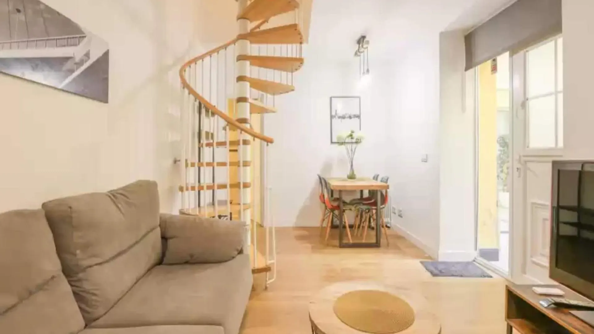 Villa Claudia-Apartment In Sevilla Free Wifi 펜션